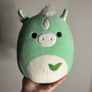 NWT 8” Mint Kentucky Derby Squishmallow